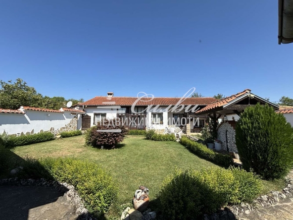 Къща в с. Вехтово, Област Шумен - 136 кв.м за 1107 €/кв.м - Снимка #1