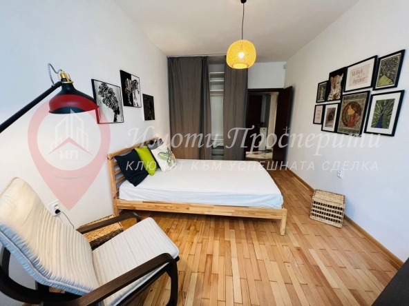 Двустаен апартамент в София, Изгрев - 48 кв.м за 4165 €/кв.м - Снимка #1