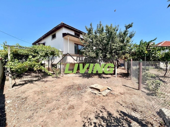 Къща в с. Чешнегирово, Област Пловдив - 182 кв.м за 797 €/кв.м - Снимка #1