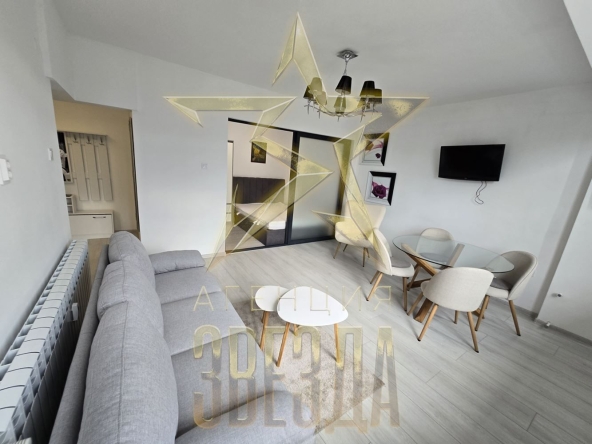 Тристаен апартамент в Пловдив, Кършияка - 60 кв.м за 2017 €/кв.м - Снимка #1