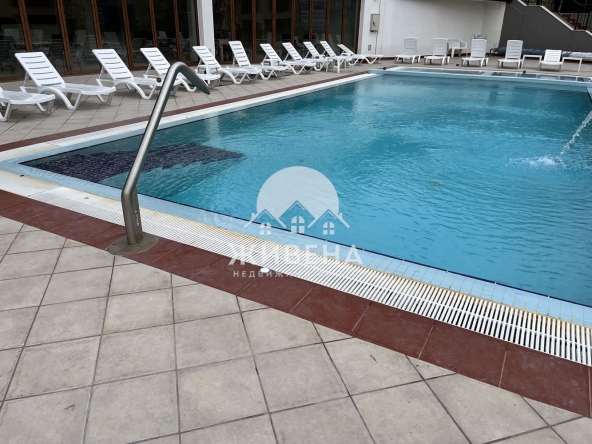 Двустаен апартамент в к.к. Св.Св. Константин и Елена - 61 кв.м за 2676 €/кв.м - Снимка #1