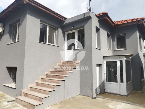 Къща в Бяла - 130 кв.м за 1424 €/кв.м - Снимка #1