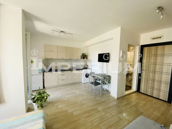 Дава се под наем Едностаен апартамент в Варна, Победа - 40 кв.м за 510 € - Снимка #1