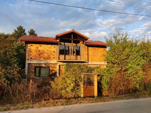 Къща в с. Скандалото, Област Ловеч - 261 кв.м за 463 €/кв.м - Снимка #1