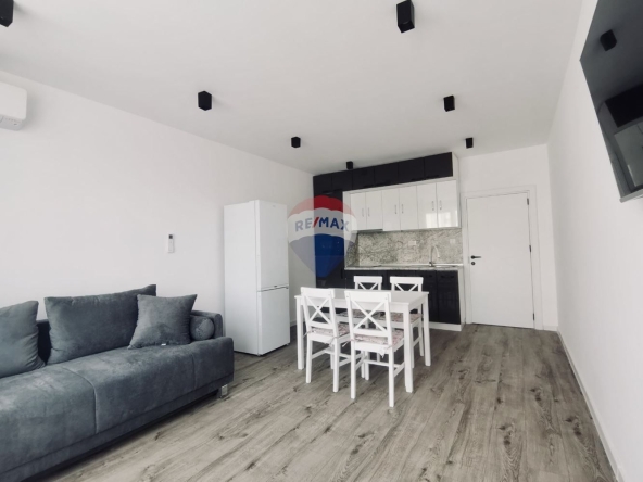 Дава се под наем Двустаен апартамент в Балчик - 55 кв.м за 460 € - Снимка #1