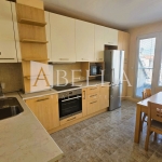 Дава се под наем Четиристаен апартамент в София, Белите брези - 150 кв.м за 980 € - Снимка #1