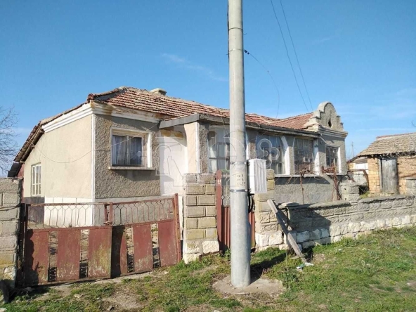 Къща в с. Ведрина, Област Добрич - 80 кв.м за 287 €/кв.м - Снимка #1