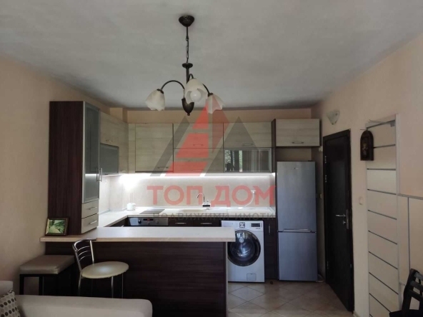 Дава се под наем Двустаен апартамент в Варна, ХЕИ - 60 кв.м за 448.8 € - Снимка #1