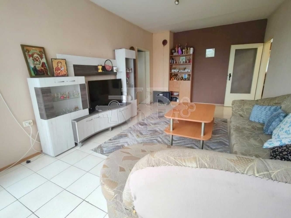 Тристаен апартамент в Добрич, ЖП Гара - 89 кв.м за 848 €/кв.м - Снимка #1