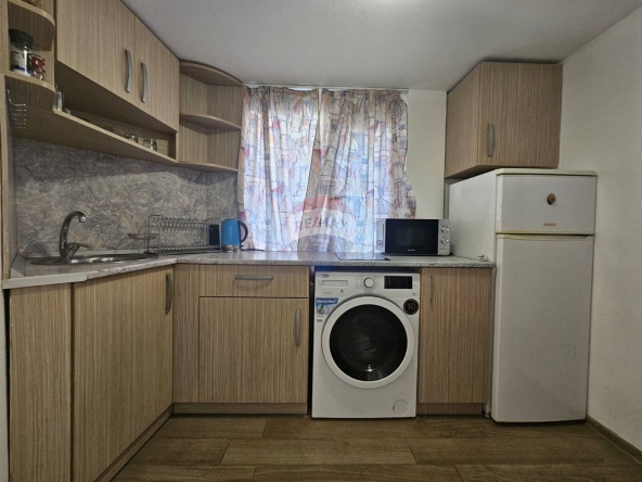 Дава се под наем Едностаен апартамент в Варна, Погреби - 40 кв.м за 255 € - Снимка #1