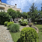 Дава се под наем Тристаен апартамент в Варна, Бриз - 115 кв.м за 1500 € - Снимка #1