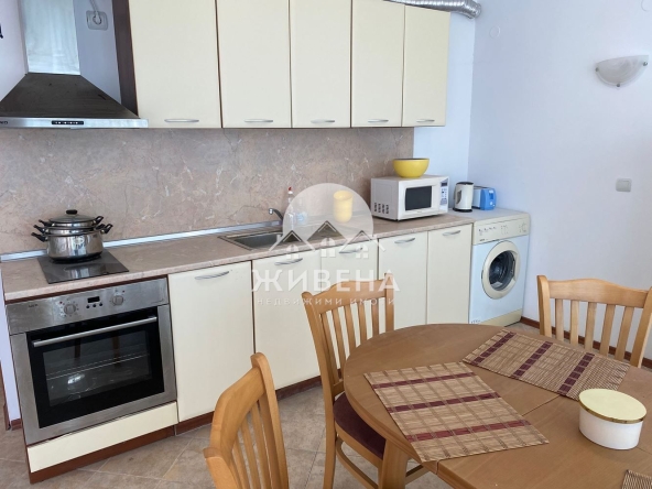 Тристаен апартамент в с. Божурец, Област Добрич - 120 кв.м за 409 €/кв.м - Снимка #1
