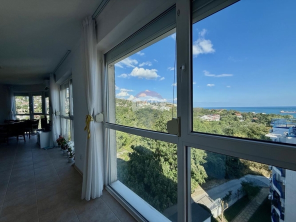 Тристаен апартамент в Балчик - 89 кв.м за 1270 €/кв.м - Снимка #1