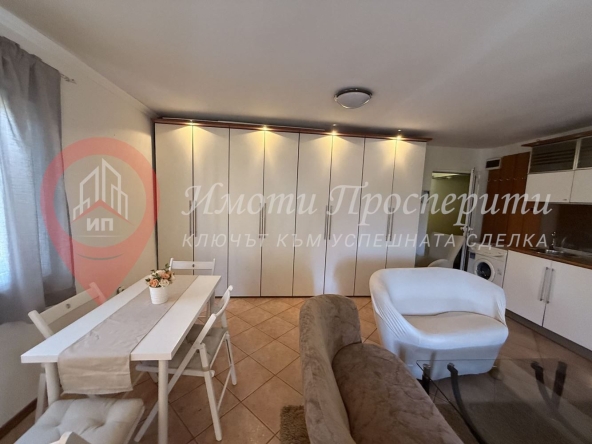 Дава се под наем Едностаен апартамент в София, Център - 33 кв.м за 511 € - Снимка #1