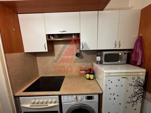 Дава се под наем Едностаен апартамент в Варна, Левски - 30 кв.м за 306 € - Снимка #1