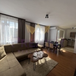 Дава се под наем Тристаен апартамент в Варна, Колхозен пазар - 110 кв.м за 612 € - Снимка #1