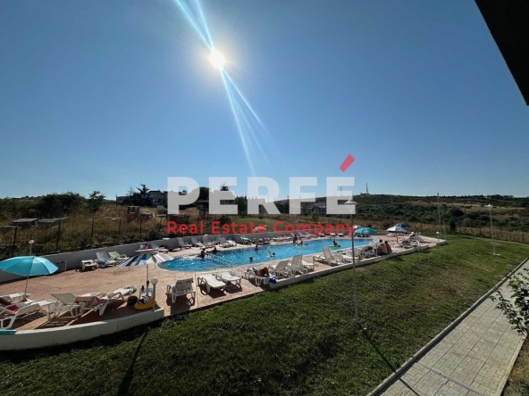 Двустаен апартамент в Бургас, Меден рудник - зона А - 65 кв.м за 1224 €/кв.м - Снимка #1