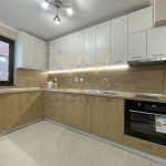 Дава се под наем Тристаен апартамент в Варна, Лятно кино Тракия - 96 кв.м за 850 € - Снимка #1