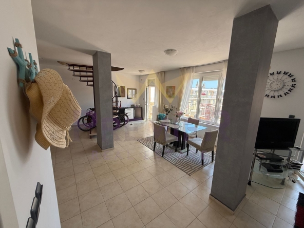 Тристаен апартамент в к.к. Слънчев бряг - 164 кв.м за 946 €/кв.м - Снимка #1