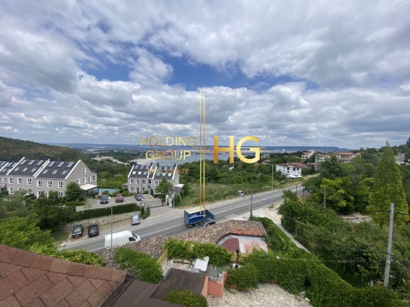 Хотел в Варна, м-т Зеленика - 720 кв.м за 764 €/кв.м - Снимка #1