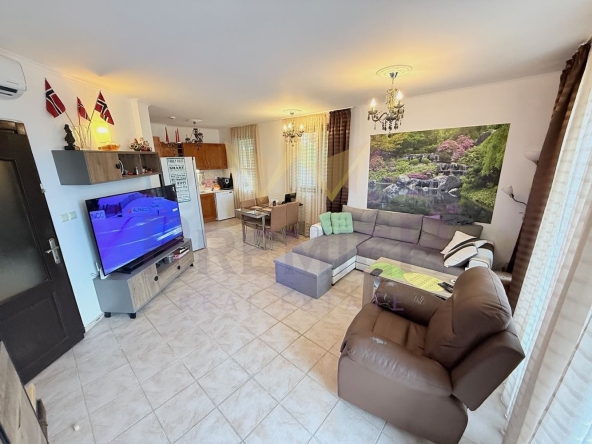 Тристаен апартамент в с. Кошарица, Област Бургас - 99 кв.м за 1111 €/кв.м - Снимка #1