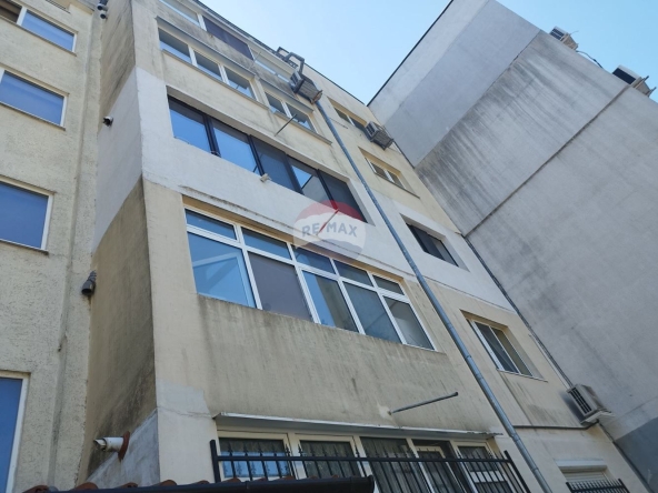 Двустаен апартамент в Варна, Възраждане 4 - 86 кв.м за 1745 €/кв.м - Снимка #1