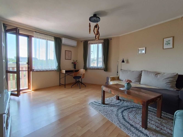 Етаж от къща в Велико Търново, Стара част - 84 кв.м за 3691 €/кв.м - Снимка #1