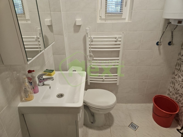 Дава се под наем Двустаен апартамент в София, Лозенец - 45 кв.м за 380 € - Снимка #1