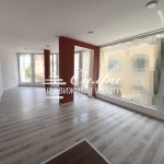 Дава се под наем Офис в Шумен, Център - 75 кв.м за 300 € - Снимка #1