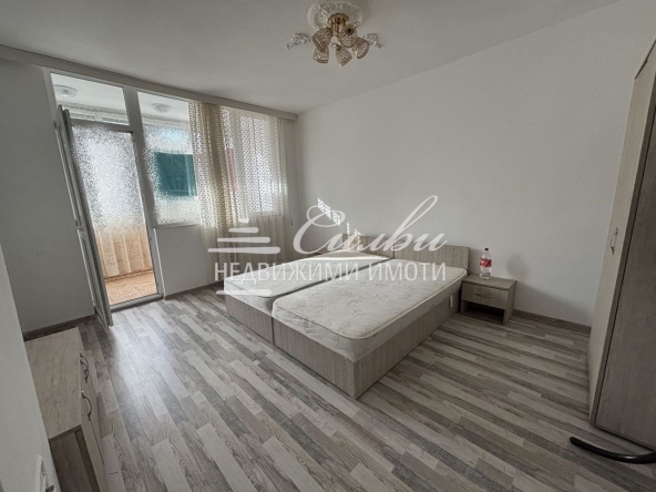 Дава се под наем Тристаен апартамент в Шумен, Болницата - 74 кв.м за 357 € - Снимка #1