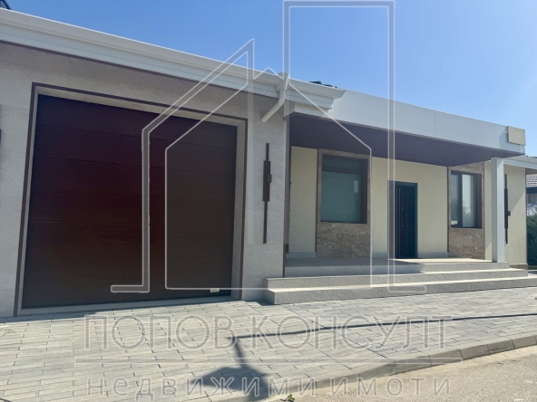 Къща в с. Радиново, Област Пловдив - 210 кв.м за 2620 €/кв.м - Снимка #1