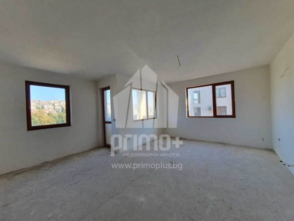 Тристаен апартамент в Велико Търново, Център - 86 кв.м за 1745 €/кв.м - Снимка #1