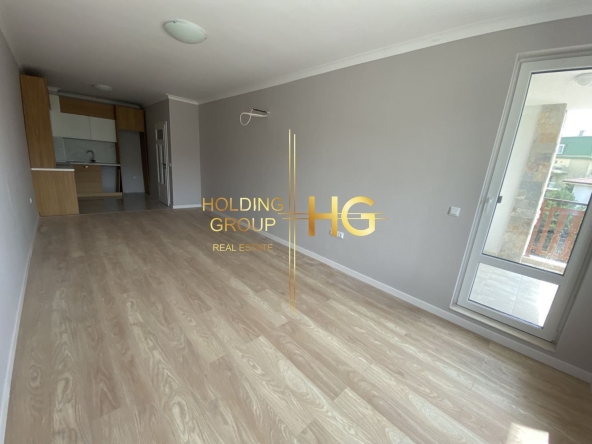 Двустаен апартамент в к.к. Св.Св. Константин и Елена - 77 кв.м за 1803 €/кв.м - Снимка #1