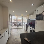 Дава се под наем Тристаен апартамент в Варна, Базар Левски - 95 кв.м за 612 € - Снимка #1