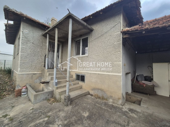 Къща в с. Алваново, Област Търговище - 1070 кв.м за 41 €/кв.м - Снимка #1