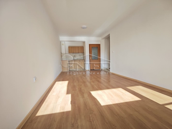 Дава се под наем Двустаен апартамент в Варна, Лятно кино Тракия - 60 кв.м за 372.3 € - Снимка #1