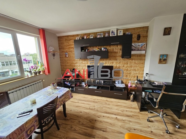 Тристаен апартамент в София, Овча купел - 127 кв.м за 1930 €/кв.м - Снимка #1