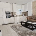 Двустаен апартамент в Пловдив, Център - 65 кв.м за 3693 €/кв.м - Снимка #1