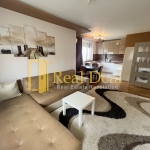 Дава се под наем Тристаен апартамент в София, Люлин 8 - 100 кв.м за 562 € - Снимка #1