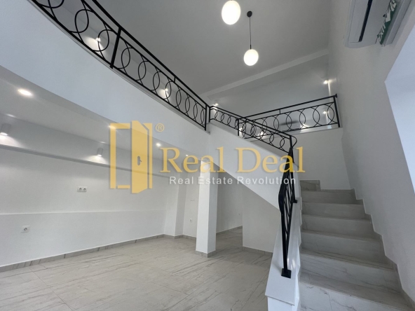 Дава се под наем Заведение в Пловдив, Център - 40 кв.м за 700 € - Снимка #1