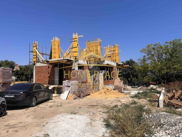 Къща в Варна, м-т Траката - 208 кв.м за 2020 €/кв.м - Снимка #1