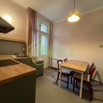 Дава се под наем Тристаен апартамент в София, Център - 100 кв.м за 1100 € - Снимка #1