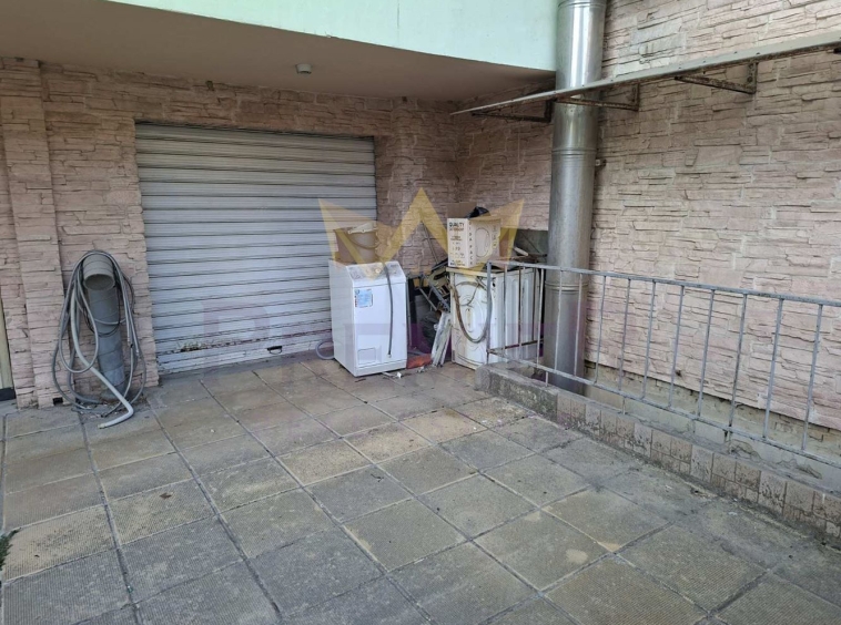 Гараж / Паркомясто в Варна, Левски - 28 кв.м за 2000 €/кв.м - Снимка #1