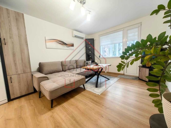 Дава се под наем Двустаен апартамент в Варна, Гръцка махала - 65 кв.м за 612 € - Снимка #1