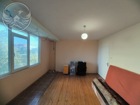 Тристаен апартамент в Разград, Варош - 78 кв.м за 1275 €/кв.м - Снимка #1