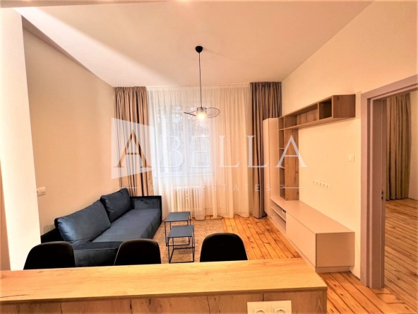 Дава се под наем Тристаен апартамент в София, Център - 75 кв.м за 790 € - Снимка #1