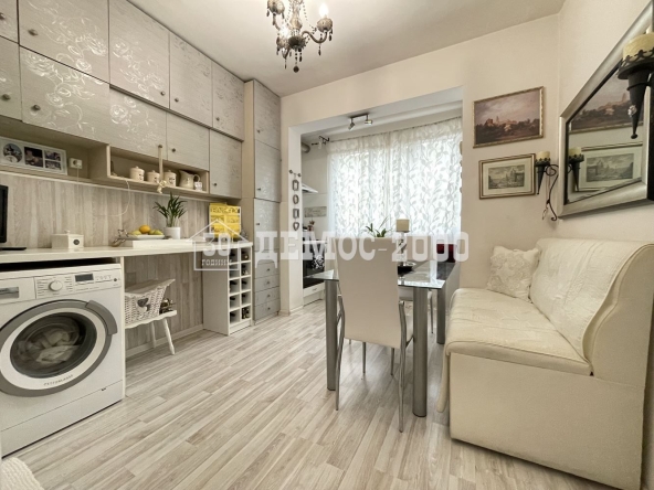 Тристаен апартамент в Варна, Базар Левски - 62 кв.м за 2775 €/кв.м - Снимка #1