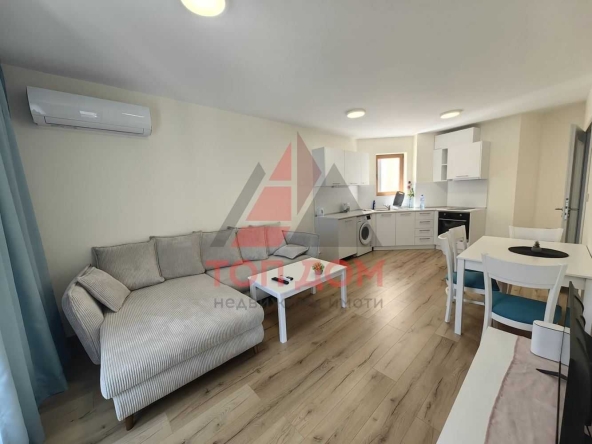 Дава се под наем Двустаен апартамент в Варна, Аспарухово - 70 кв.м за 750 € - Снимка #1