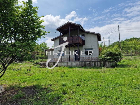 Къща в Кърджали, Резбарци - 80 кв.м за 1625 €/кв.м - Снимка #1