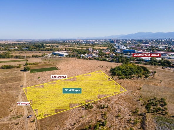 Парцел в Пловдив, Индустриална зона - Север - 12423 кв.м за 46 €/кв.м - Снимка #1